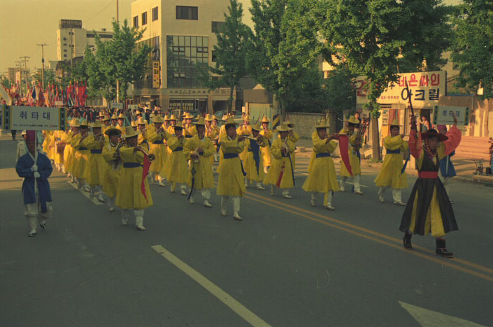 1990.5.26_영신부신행차023.jpg
