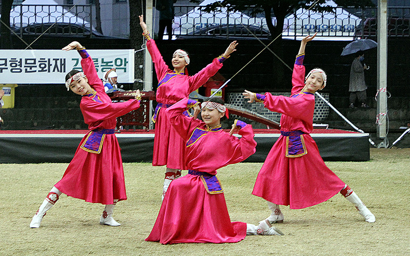 몽골문화예술학교